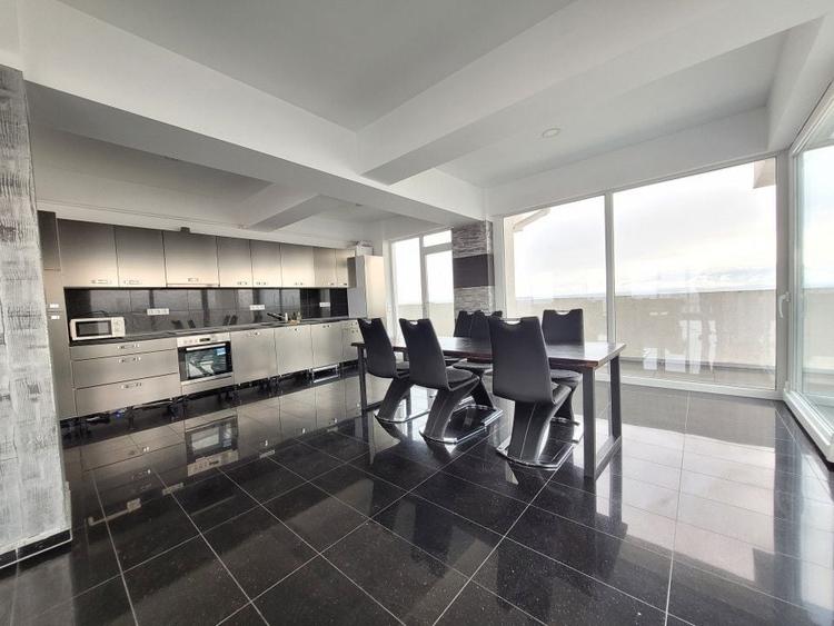 Apartament cu 3 camere decomandat, mobilat în Mihai Viteazul