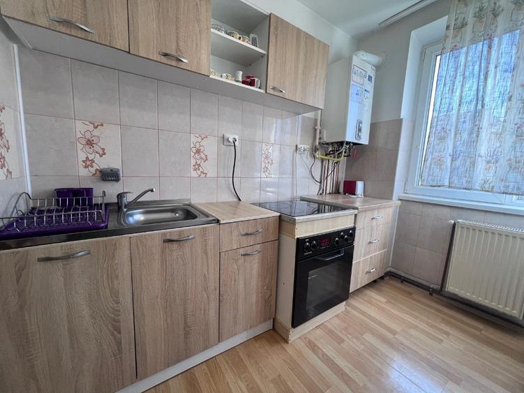 Apartament cu 2 camere semidecomandat în Ultracentral