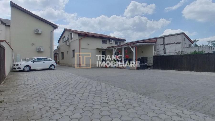 Casă generoasă cu 11 camere + spațiu comercial inclus | Calea Radnei - 6