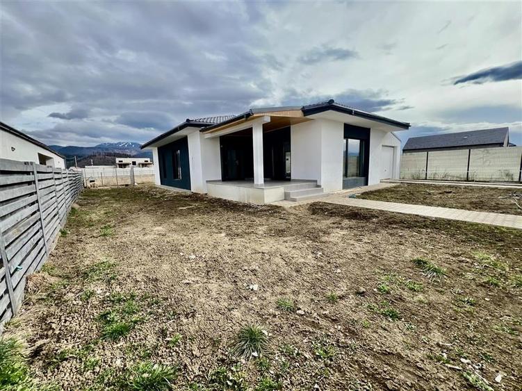 Casa individuala Cristian incalzire in pardoseala si garaj - 29