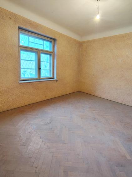 Investitie! Vila solida renovabila, zona de exceptie, 4 apartamente - 12