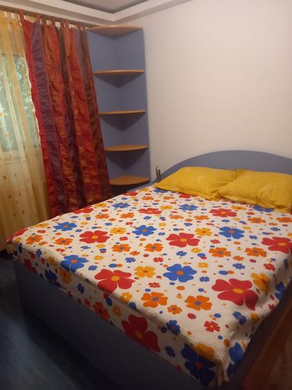 2 camere Vacaresti Pridvorului parc Lumea copiilor - loc de parcare - 12