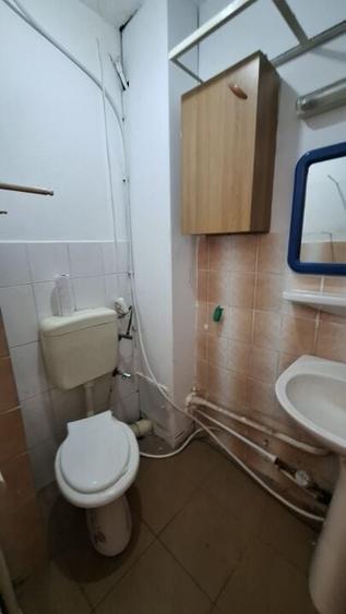 Dristor- Rm Valcea  metrou  3 minute- 3 camere - 8