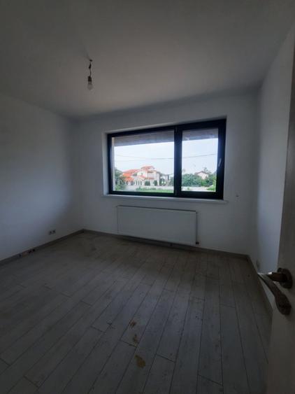 Mogosoaia duplex zona rezidentiala pret apartament - 4