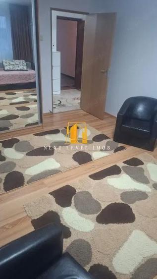 Garsoniera spa?ioasa de inchiriat Gavana 2 - 2