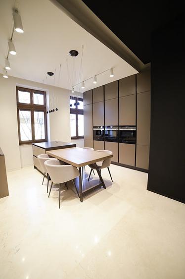 Apartament 3 camere de lux  Centru Istoric, 130mp, 2000Euro - 5