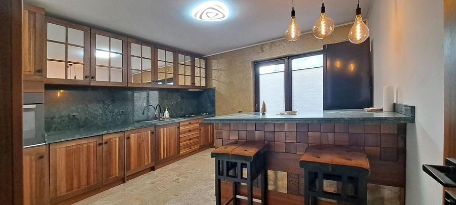 Vilă deosebită în cartier exclusivist la intrarea în Sânpetru - 8