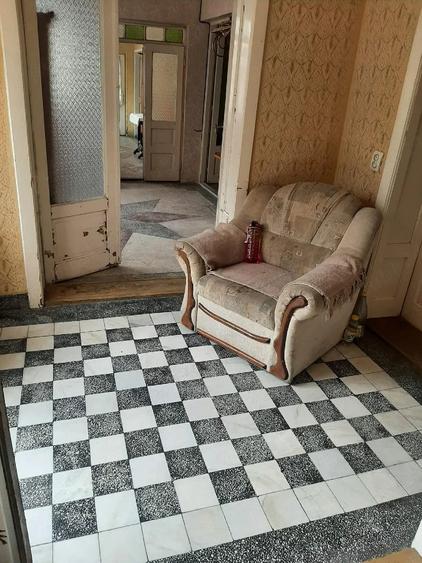 Casă cu 4 camere cu Teren 996 Mp în Central