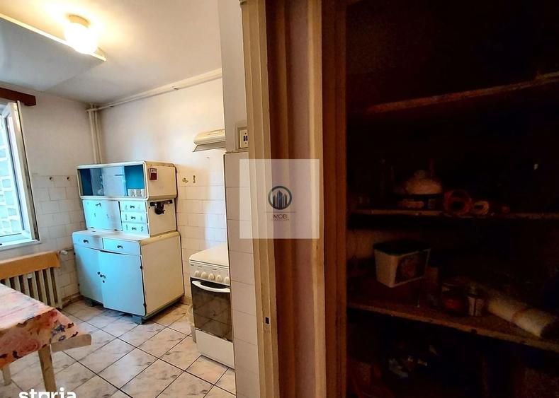 Apartament cu 3 camere în Titu Maiorescu
