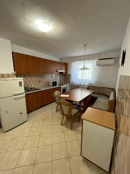 Apartament 3 camere 78mp  str.Gh.Doja vis-a-vis de Spitalul Judetean Oradea. - 10