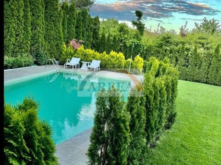 Vila lux de vanzare in cel mai dorit complex din Erou Iancu Nicolae-locatie rara - 16