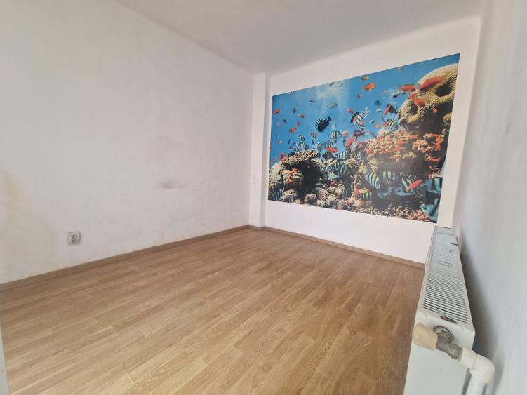 Trocadero - Casa 6 camere constructie caramida, deschidere la doua strazi - 3