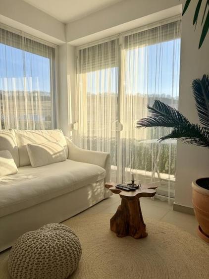 Apartament de 60 mp utili+2 balcoane, etaj 1,parcare,zona Kik - 1