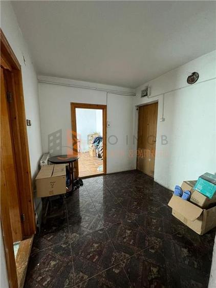 Apartament 3 camere cf1 decomandat zona Micro 3 - 3