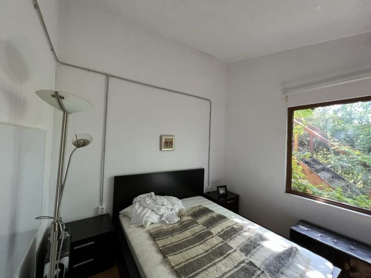 Casa-langa studiourile Buftea, 2 constructii, curte cu pomi, 2300mp, langa lac - 18