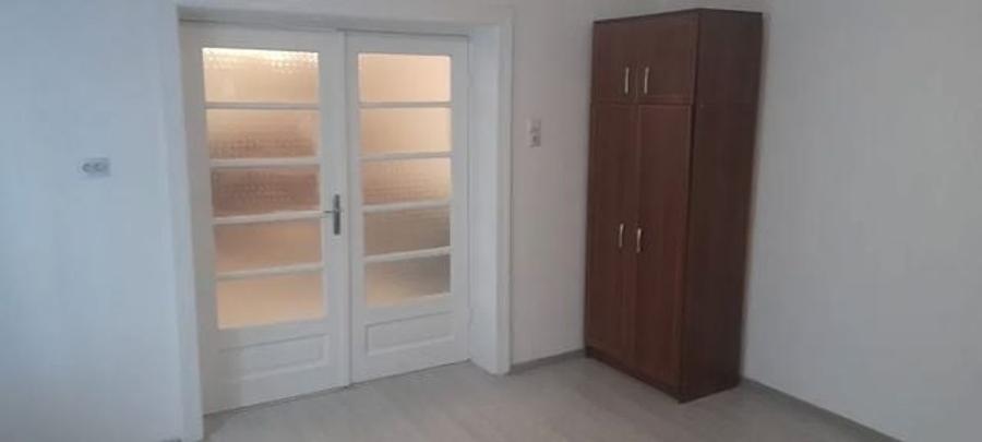 Bucurestii Noi Închiriez casa 3 cam recent renovată singur în curte 1 loc parcar - 2