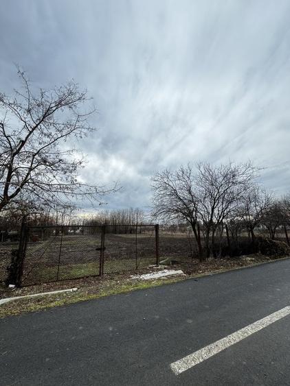 Teren de  1979 mp, intravilan, in vatra satului - 3