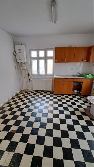 Ion Mihalache-Popisteanu, casa 2 camere, 50 mp, teren de 190 mp - 5