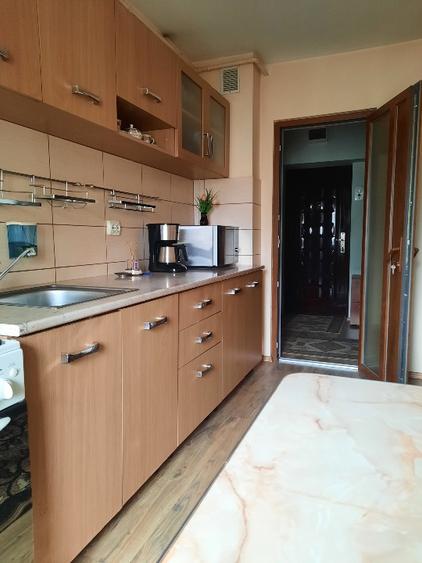 Proprietar 2 camere decomandat mobilat utilat Centrul Civic Brașov  - 7