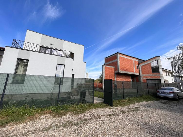 Proprietate de vânzare – Corbeanca, 2 case pe teren de 470 mp - 3