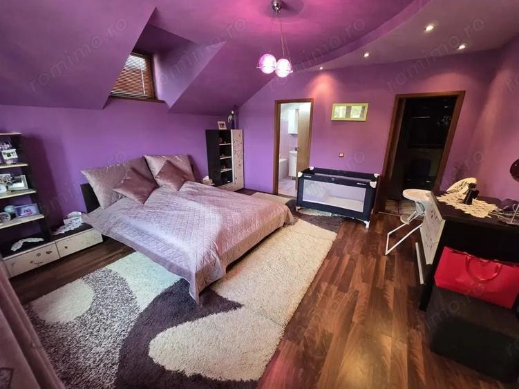 Casă Individuală cu 8 Camere și 4 Băi de Vânzare în Ciarda Roșie - 375 - 10