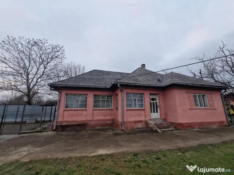 Casa veche cu teren generos sat Mogo?e?ti, com. Satu - 9