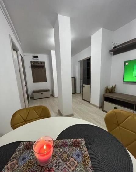 Apartament 3 camere decomandat in Constanta zona INEL II - 5