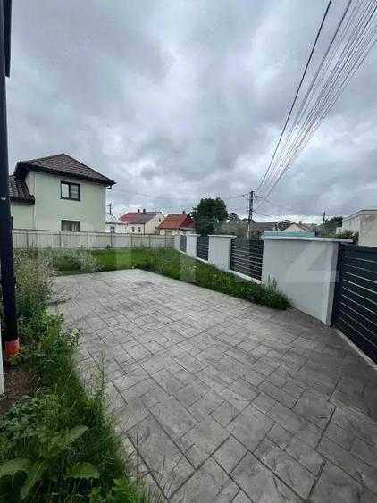 Duplex , stadiu finisat, zona Radauti - 13