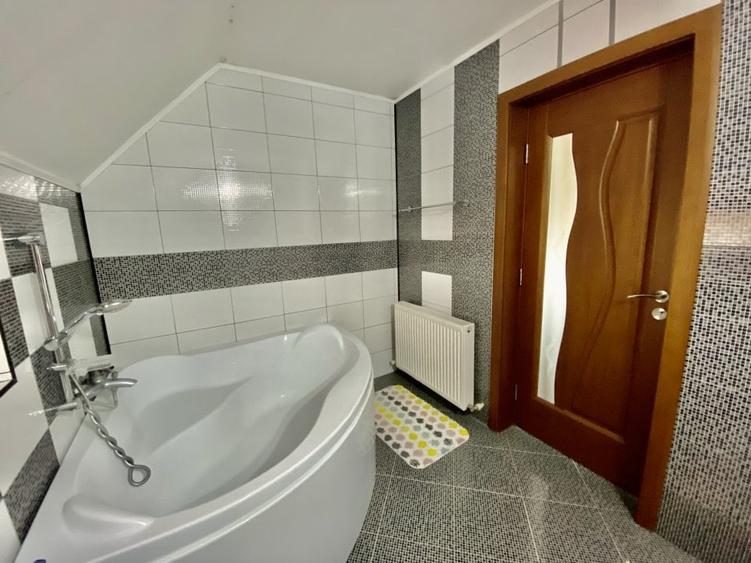 Vanzare Casa P+1 cu teren 450 mp, in Targoviste, zona Ulmi - 25