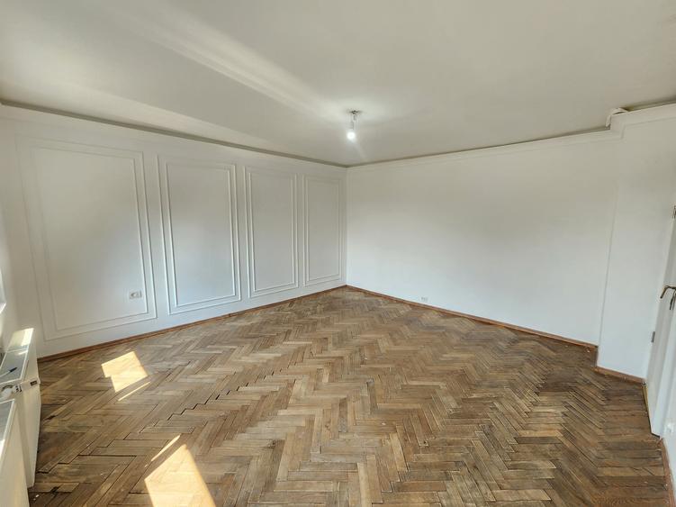 Apartament cu 2 camere decomandat, mobilat în Lunei