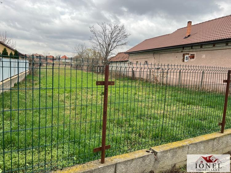 Teren Construcții intravilan de 1708 mp, în Crăciunelu de Jos