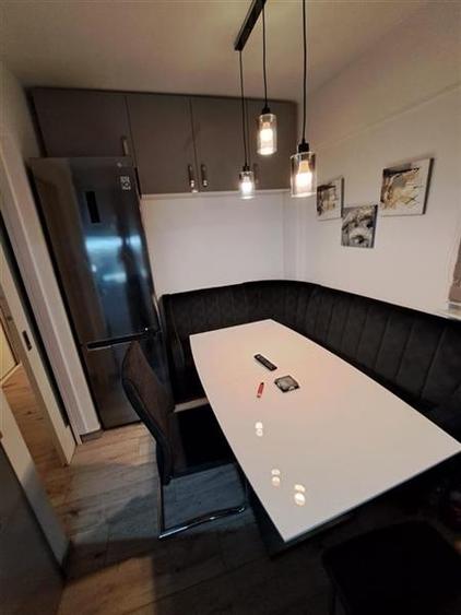 Apartament cu 3 camere decomandat în Dristor