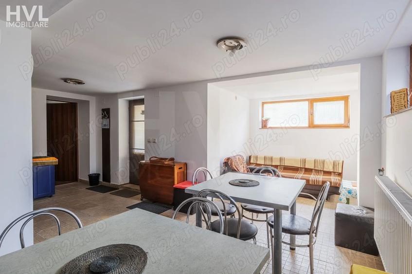 Casă cu 6 camere cu Teren 240 Mp în Moneasa