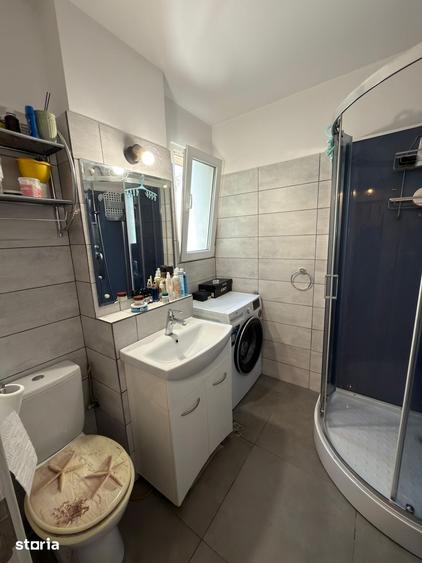 Apartament cu 2 camere decomandat în Eroii Revoluției