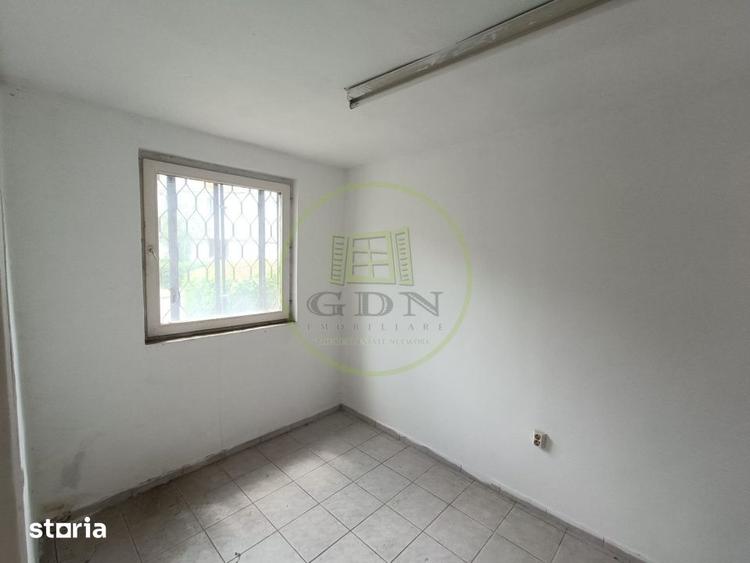 Spațiu comercial, de 42 mp, în Central