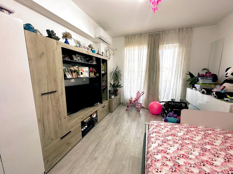 Apartament cu 2 camere decomandat, mobilat în Titan