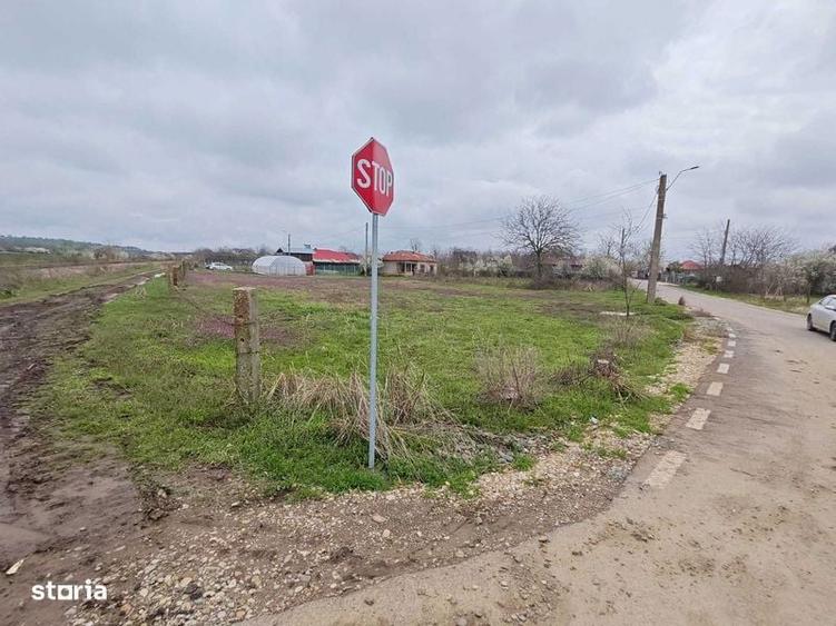 Teren de 1600 mp, în Daia