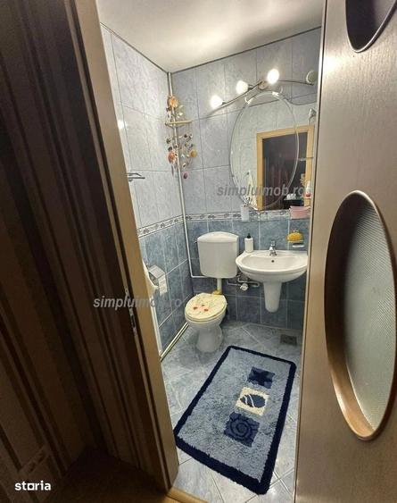 Apartament cu 4 camere decomandat în Titan