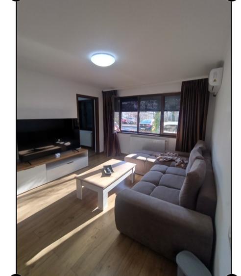 Apartament cu 3 camere semidecomandat, mobilat în Inel II