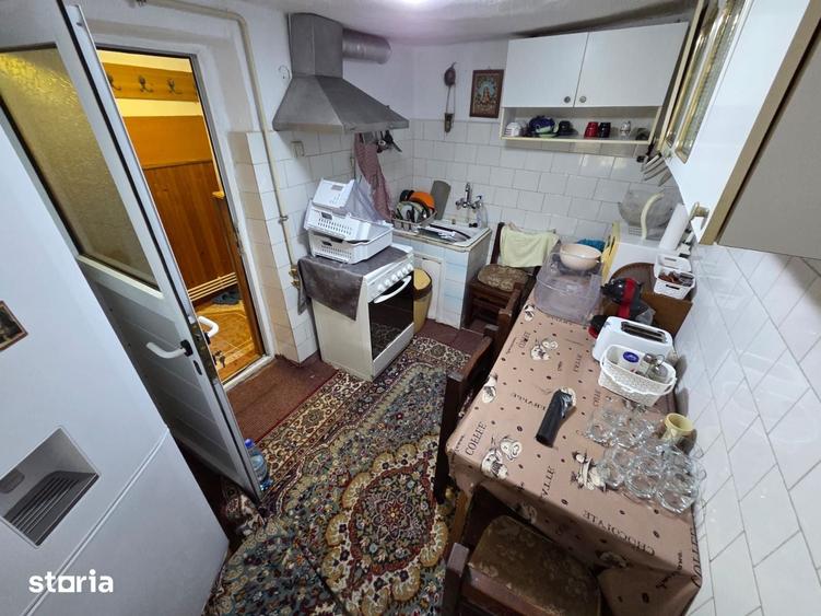 Casă cu 4 camere cu Teren 400 Mp în Babadag