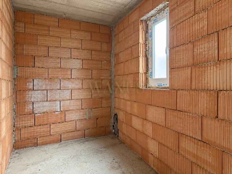 Apartament cu 2 camere semidecomandat în Mărăști