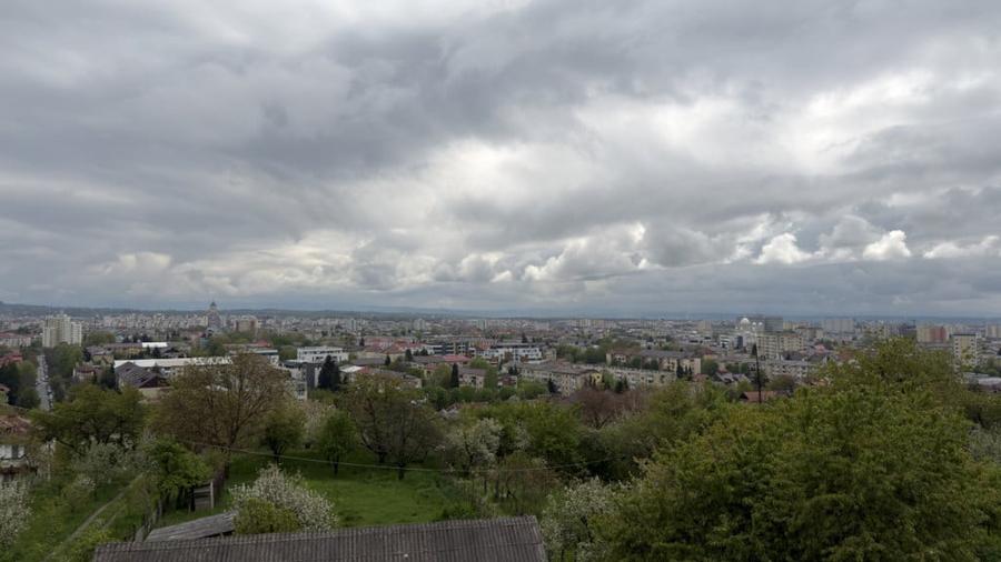 Teren intravilan, priveli?te panoramica, 16 ari, zona 0 - 1