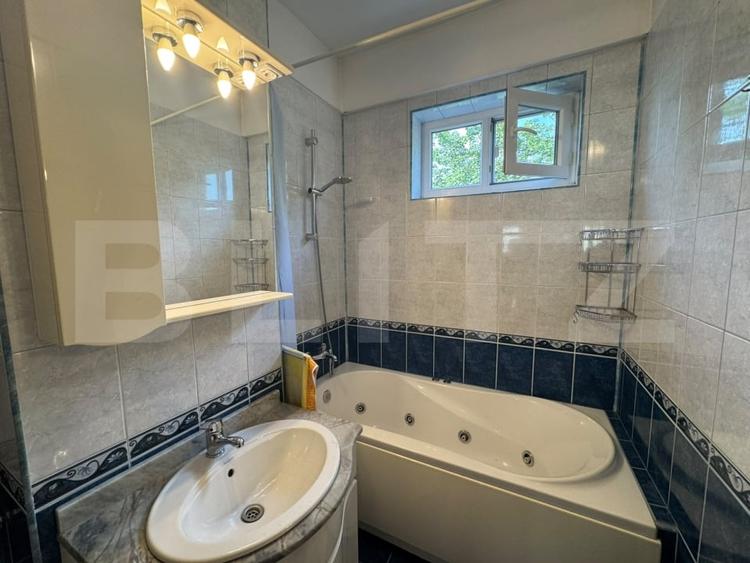Apartament cu 3 camere decomandat, mobilat în Zorilor