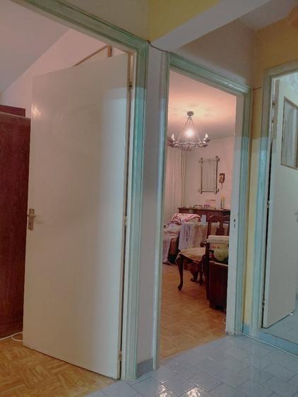 Apartament cu 3 camere decomandat în Decebal