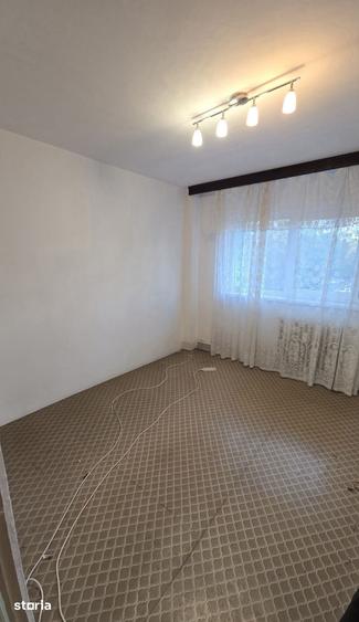 Apartament cu 2 camere decomandat în Rahova