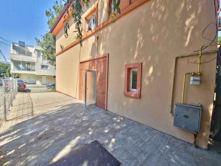 Faleză Nord  Clădire birouri cu 25+ încăperi  Afacere la cheie complet închiriat - 22