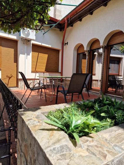 Dacia -  Eminescu - Vasile Lascar - vila cu  4 camere - renovata 2025 - gradina - 3