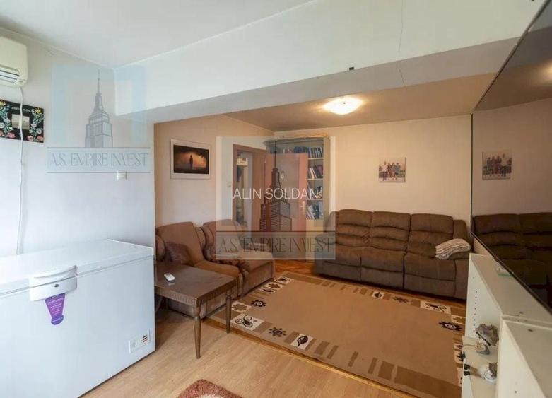 Apartament cu 4 camere decomandat, mobilat în Centrul Civic Apartament cu 4 camere decomandat, mobilat în Centrul Civic