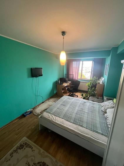 Apartament cu 4 camere FOARTE MARE inel 1 - 18