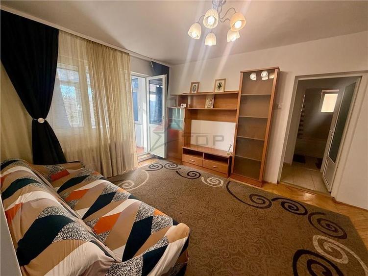 Apartament 2 camere semidecomandat, Podu Ros - Gara Internationala - 1